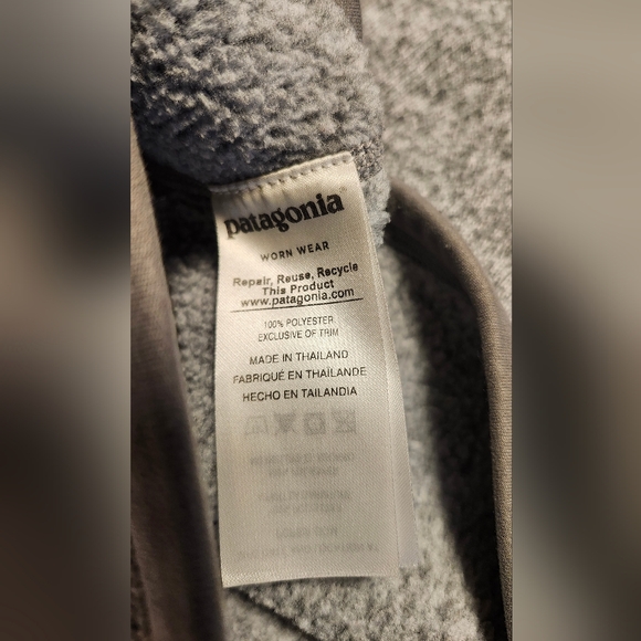 Patagonia Grey Woman's 1/3 Zip Up - Picture 7 of 7